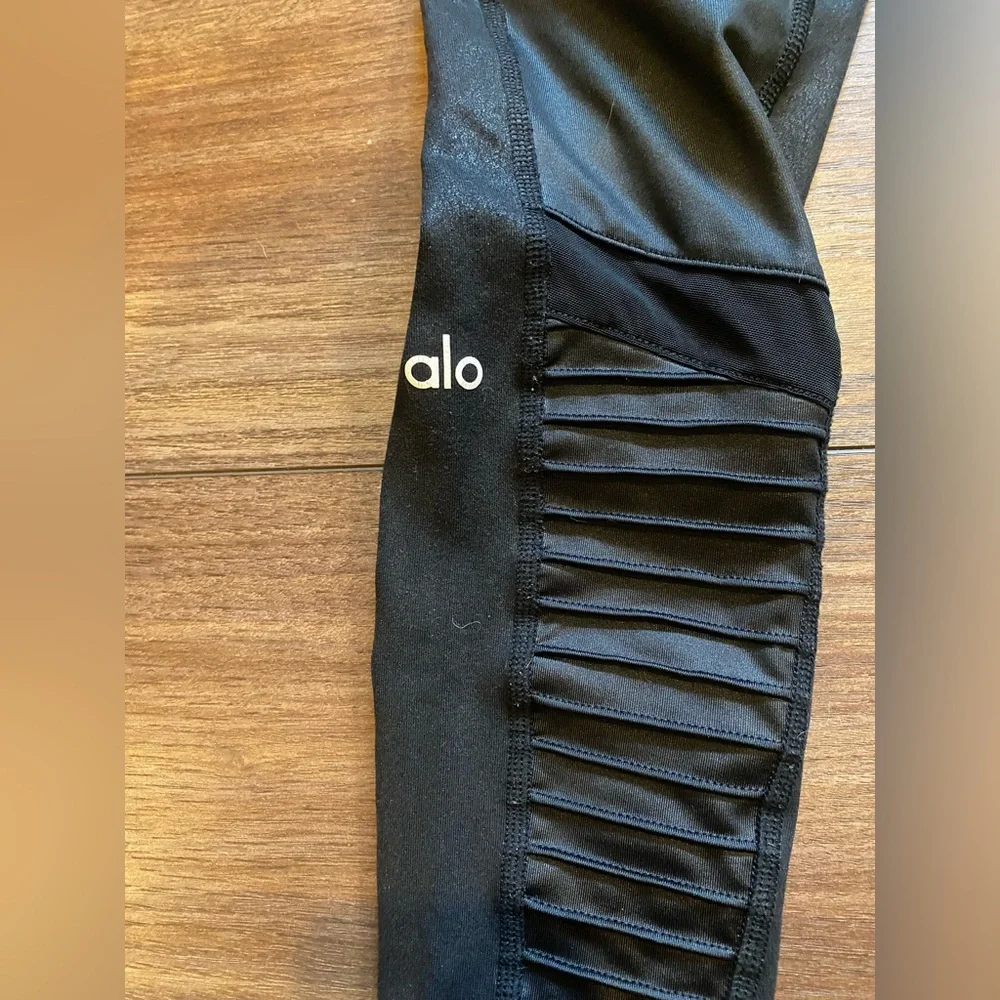 Alo Yoga High Waist Leather Moto Leggings - Picture 8 of 11